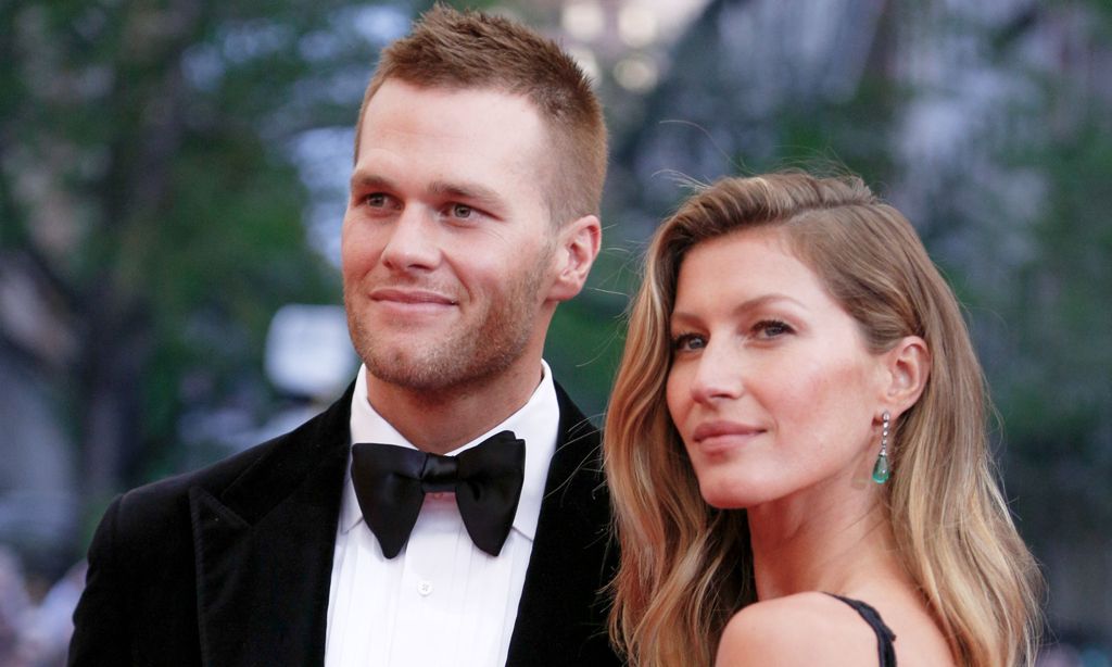 Ο σύζυγος της Gisele φιλά στο στόμα τον 11χρονο γιο του, προκαλώντας θύελλα αντιδράσεων (pics)