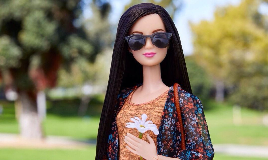 9 Μαρτίου - H Barbie γιορτάζει τα 61α γενέθλιά της και είναι πιο «πραγματική» από ποτέ (pics)