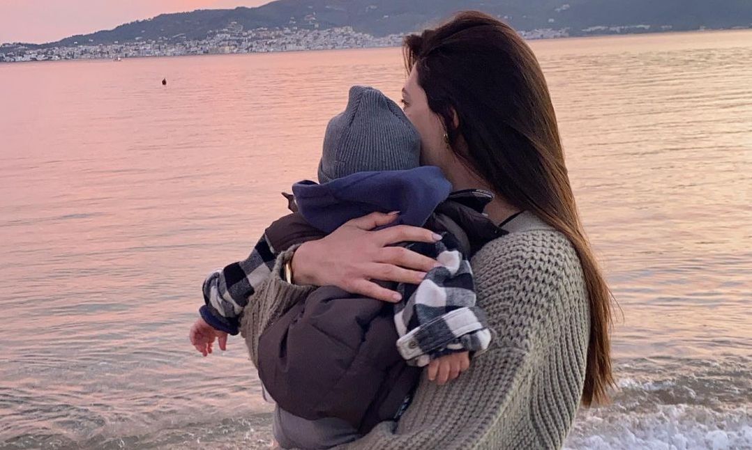 Σκέτη γλύκα ο γιος της Φλορίντας Πετρουτσέλι - Η φώτο που πρέπει να δείτε