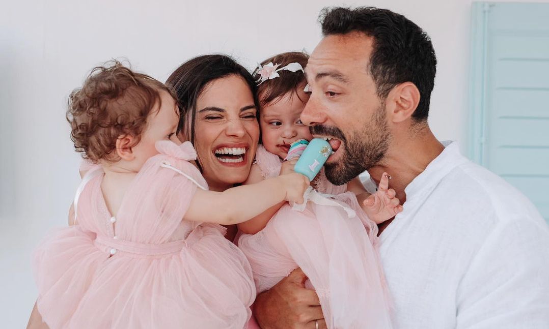 #tanimanidakia: Τα δύο βίντεο που δημοσίευσαν Χριστίνα Μπόμπα και Σάκης Τανιμανίδης