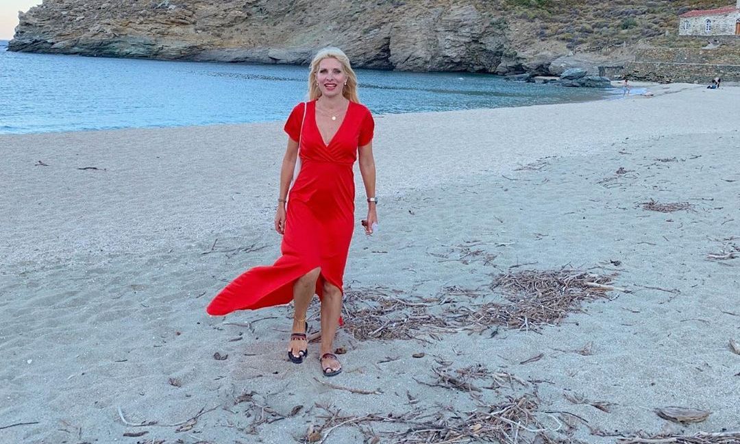Ελένη Μενεγάκη: Η φωτογραφία με τη Βαλέρια στη Μύκονο που δεν πρόσεξε κανείς (pics)