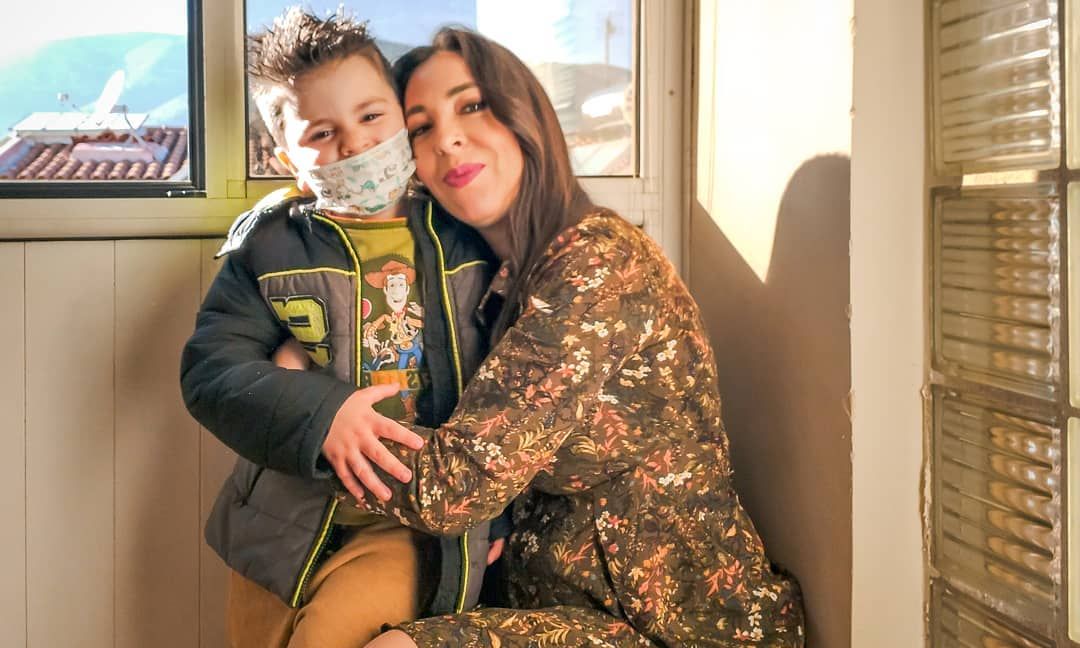 Αλίκη Κατσαβού: Η φώτο του Φοίβου με τον Κώστα Βουτσά θα σας συγκινήσει