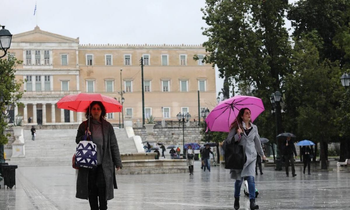 Καιρός: Νεφώσεις και τοπικές βροχές σε όλη τη χώρα