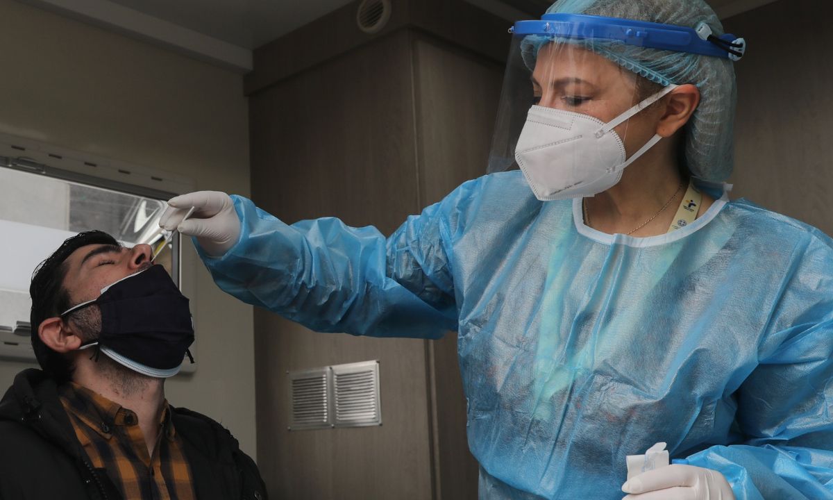 Τζανάκης: Έως 20.000 τα πραγματικά κρούσματα