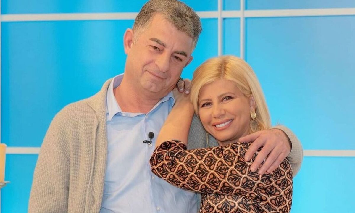 Ζήνα Κουτσελίνη: Η νέα συγκινητική φωτογραφία με τον Γιώργο Καραϊβάζ να χορεύει ζεϊμπέκικο