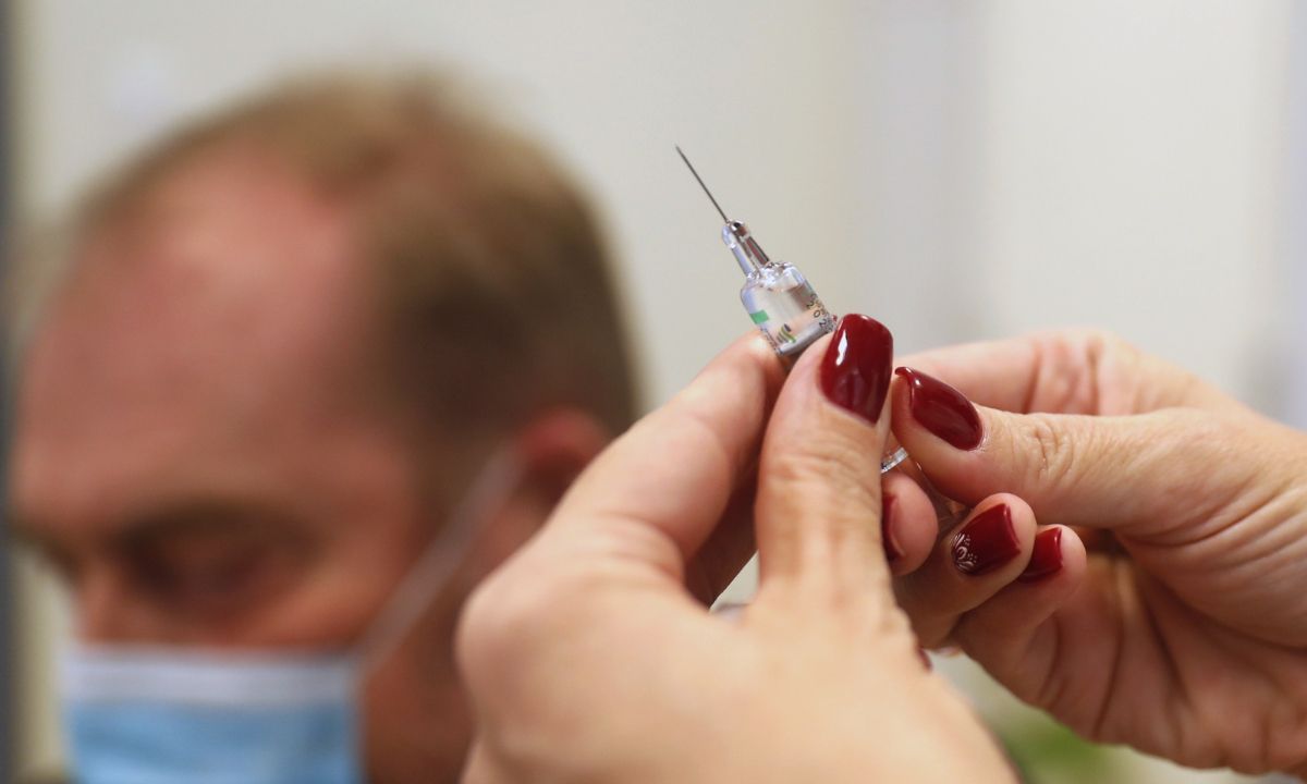 Εμβόλιο Johnson & Johnson: Συναγερμός για θρομβώσεις – Προς μπλόκο στις ΗΠΑ
