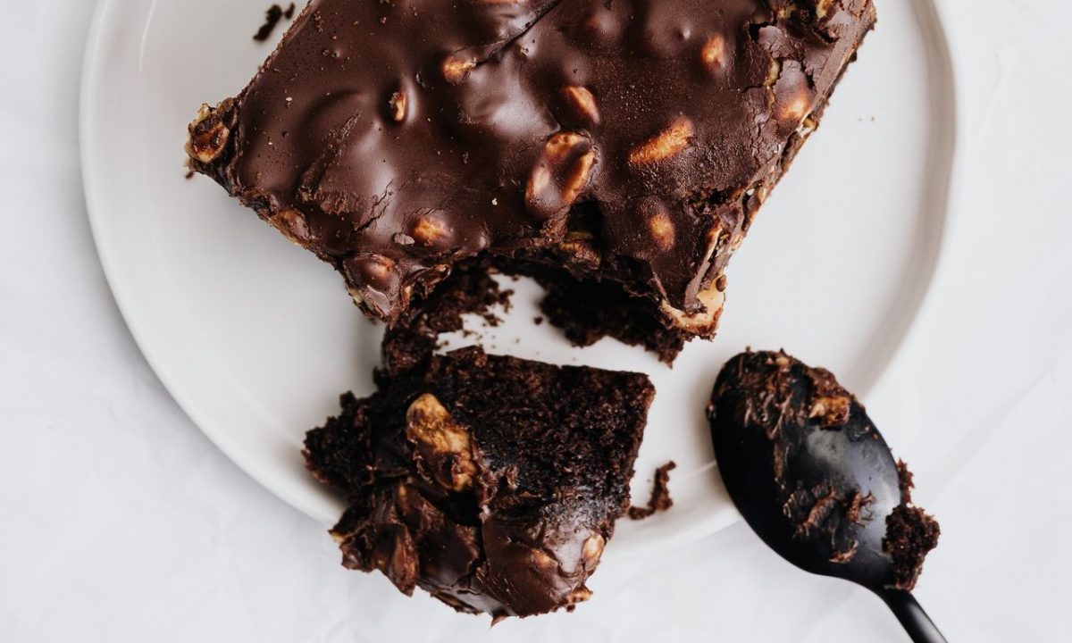 Φτιάξτε brownie στον φούρνο μικροκυμάτων σε ενάμιση λεπτό