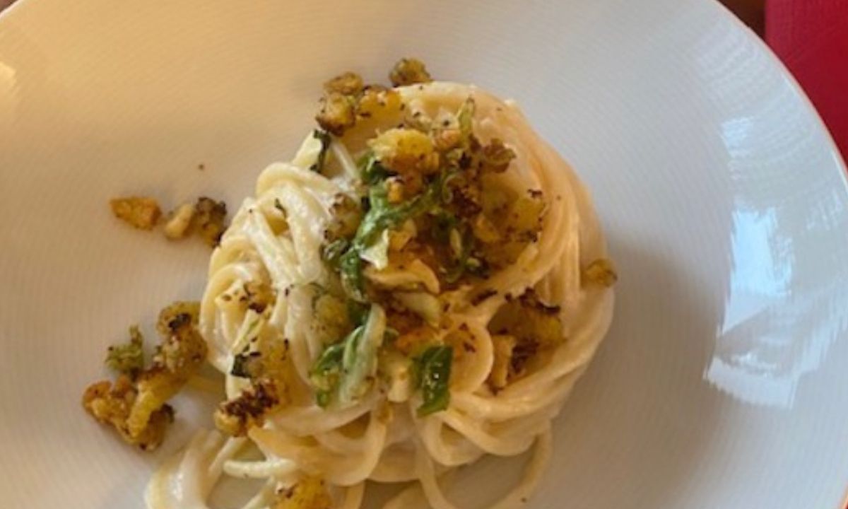 Μαγική συνταγή για pasta με κρέμα από κουνουπίδι και τυρί (Γράφει η Majenco)