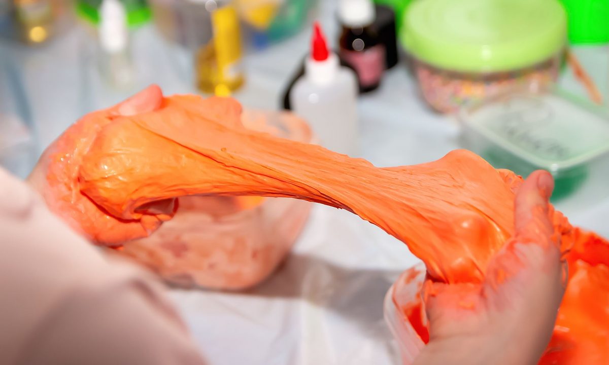 Halloween slime με κολοκύθα – Η συνταγή για να το φτιάξετε