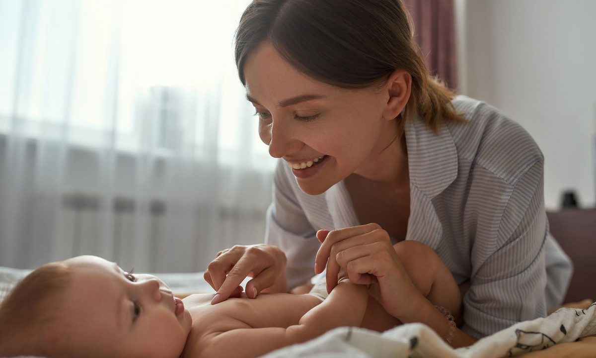 Διατροφή μετά τον τοκετό: Απλά tips για ενέργεια και ευεξία