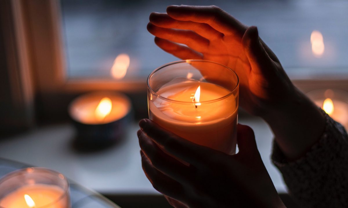 Kατασκευές για παιδιά: Φτιάξτε φανταστικά κεριά εύκολα και γρήγορα