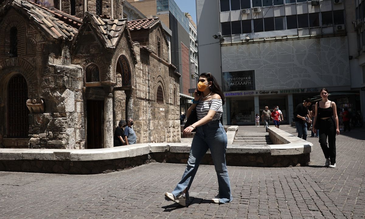 Ηλεκτρικό ρεύμα: Πότε θα πιστωθούν οι επιστροφές έως 600 ευρώ από τη ρήτρα αναπροσαρμογής