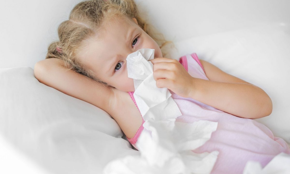 Παρεχοϊός (parechovirus): Τι πρέπει να γνωρίζουν οι γονείς