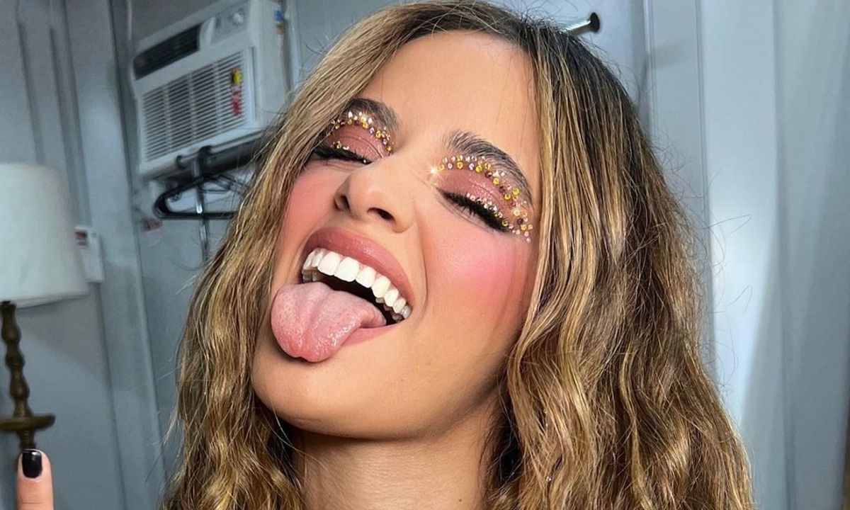 Face gem: Η πιο δημοφιλής τάση μακιγιάζ για τις πιο επίσημες εμφανίσεις