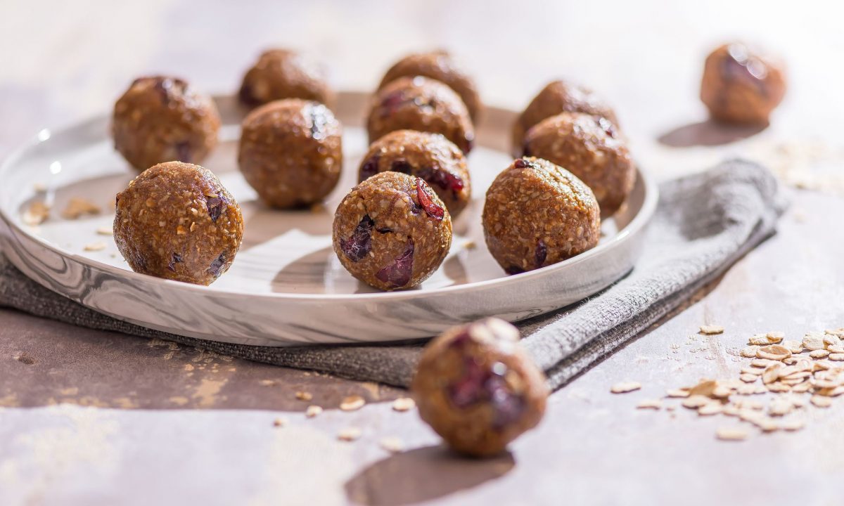 Energy balls με φυστικοβούτυρο και βρόμη - Χορταστικό σνακ για παιδιά και μαμάδες