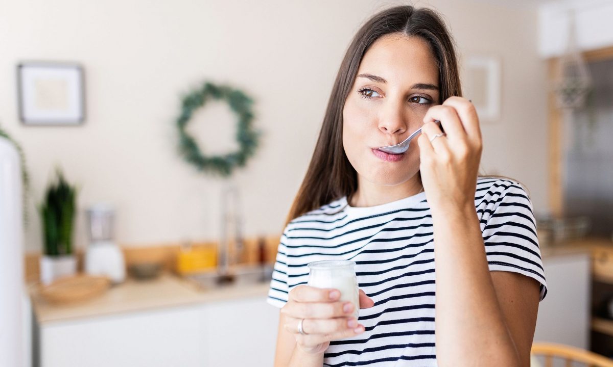 Μαμά και διατροφή: Τέσσερα tips για να χάσετε κιλά τρώγοντας γιαούρτι