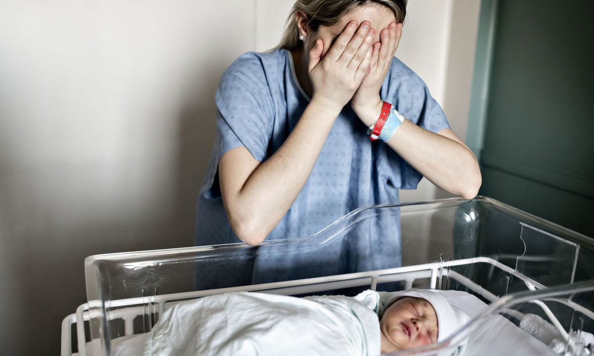 Έχεις μόλις γεννήσει και νιώθεις αρνητικά συναισθήματα; Δεν είσαι η μόνη και δεν είσαι μόνη!