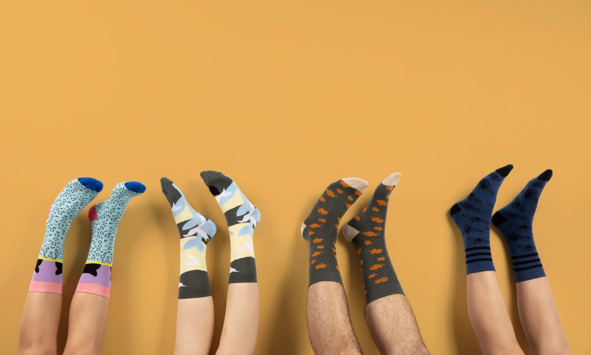 Together We Create «Ζεστά Πόδια – Ζεστή Καρδιά»: Συλλεκτικά CHARMing Socks για καλό σκοπό!