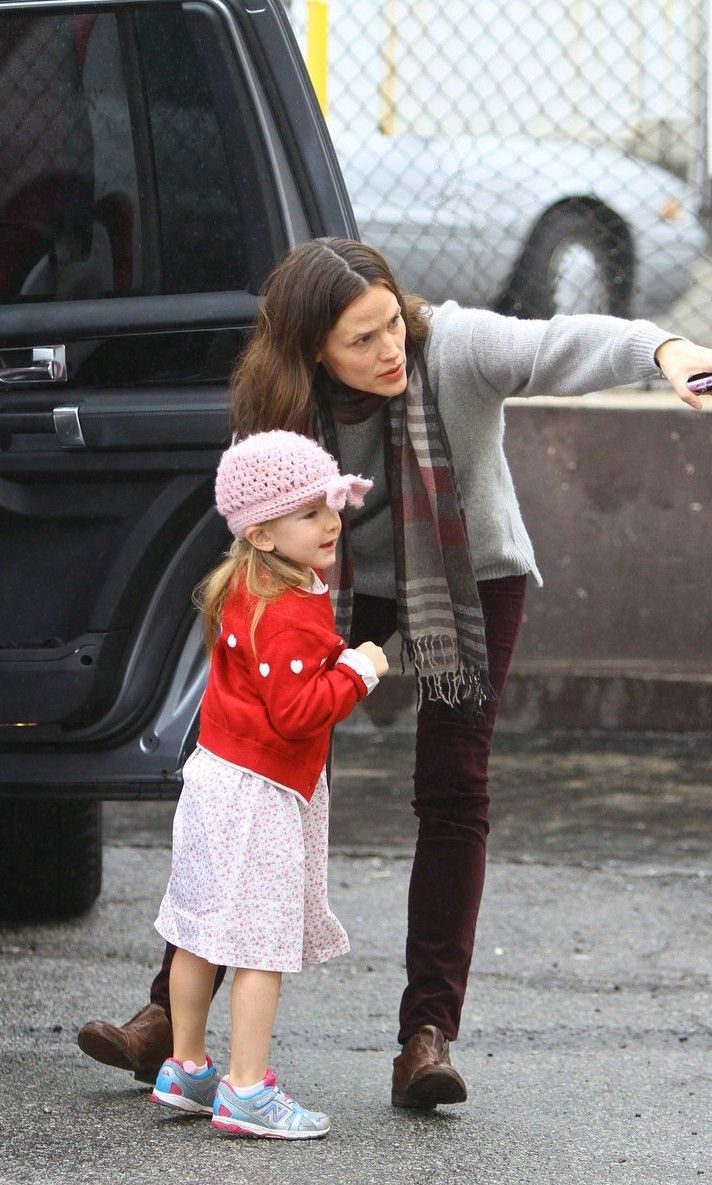 Jennifer Garner – Ben Affleck: Χριστουγεννιάτικα ψώνια με τις κόρες τους