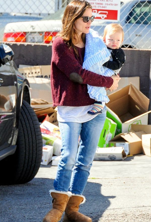 Jennifer Garner: Για ψώνια με τον γιο της!