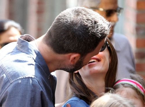 Ben Affleck-Jennifer Garner: Ένα ευτυχισμένο ζευγάρι και η υπέροχη οικογένειά του! (φωτό)