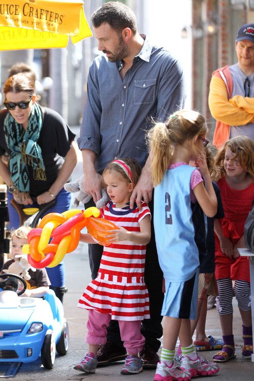 Ben Affleck-Jennifer Garner: Ένα ευτυχισμένο ζευγάρι και η υπέροχη οικογένειά του! (φωτό)