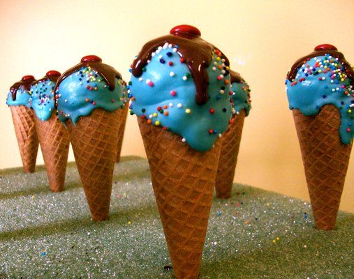 Cake pops σαν παγωτό (εικόνες & βίντεο)