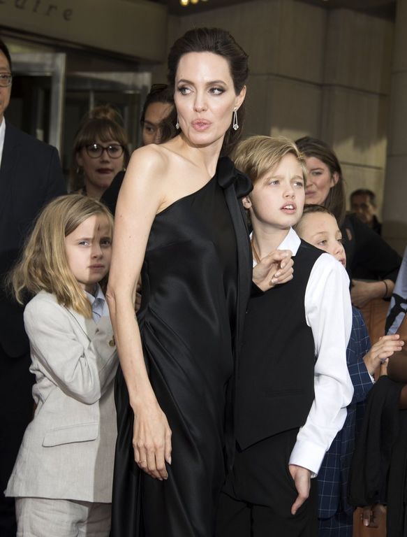 Angelina Jolie: Η εντυπωσιακή αλλαγή στην εμφάνιση της, μετά το χωρισμό της με τον Brad Pitt