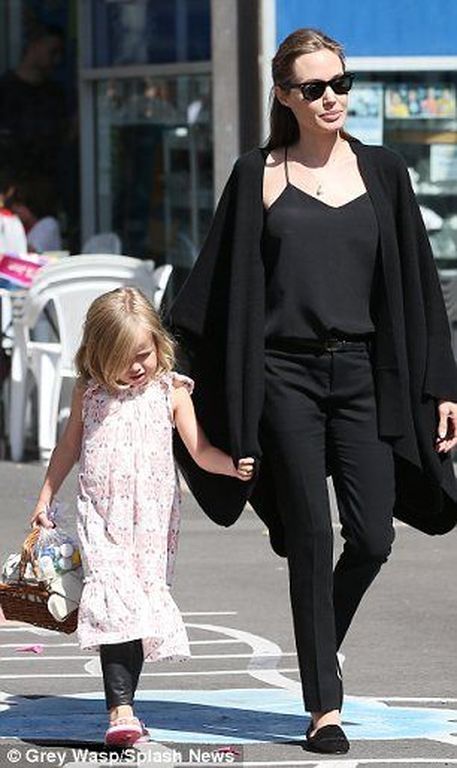 Angelina Jolie: Η εντυπωσιακή αλλαγή στην εμφάνιση της, μετά το χωρισμό της με τον Brad Pitt