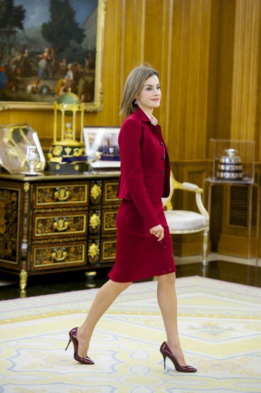 Οι αλλαγές που έκανε η βασίλισσα Letizia /
Η φωτογραφία τραβήχτηκε λίγο μετά τη στέψη του συζύγου της ως βασιλιά.