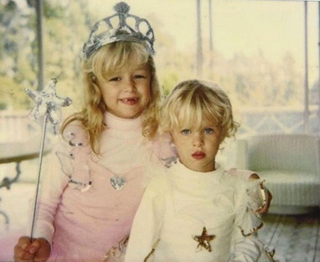 Paris & Nikki Hilton