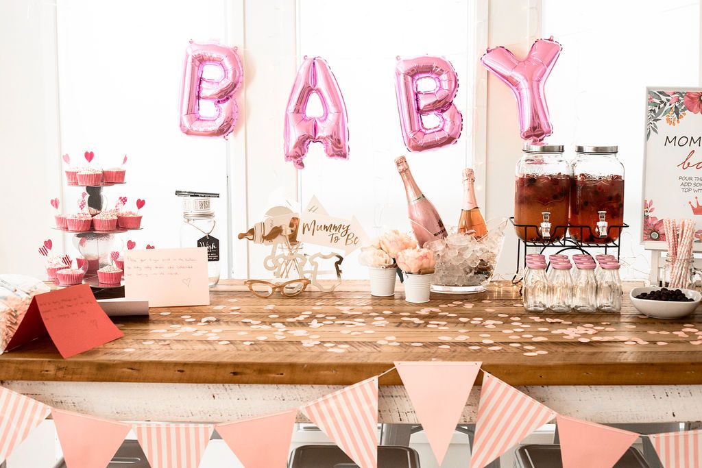 Baby shower: Ιδέες για να γιορτάσετε τον ερχομό της μικρής σας με φίλους (pics)