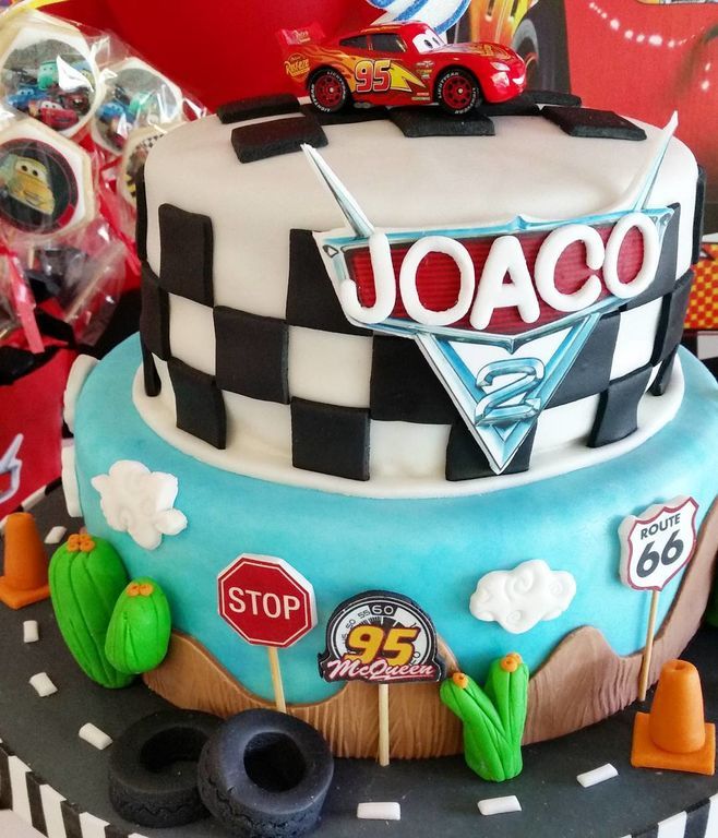Πάρτι γενεθλίων για αγόρια με θέμα τα Cars