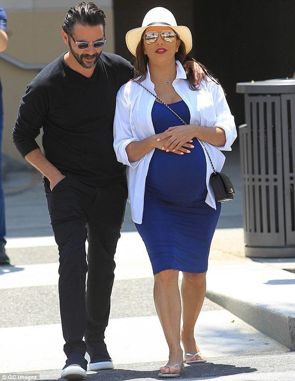 Eva Longoria: Ποζάρει με τον γιο της για εξώφυλλο περιοδικού και η φωτογραφία είναι φανταστική