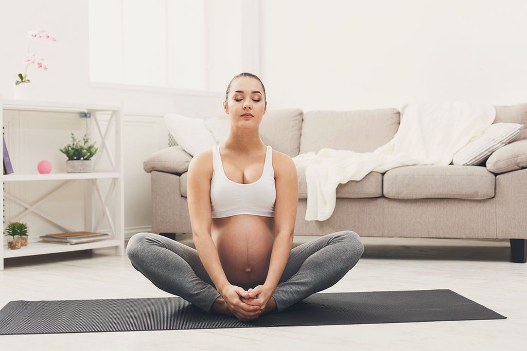 Τα οφέλη της yoga στην εγκυμοσύνη