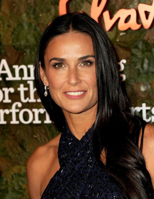 Η Demi Moore γέννησε και τα τρία της παιδιά στο σπίτι