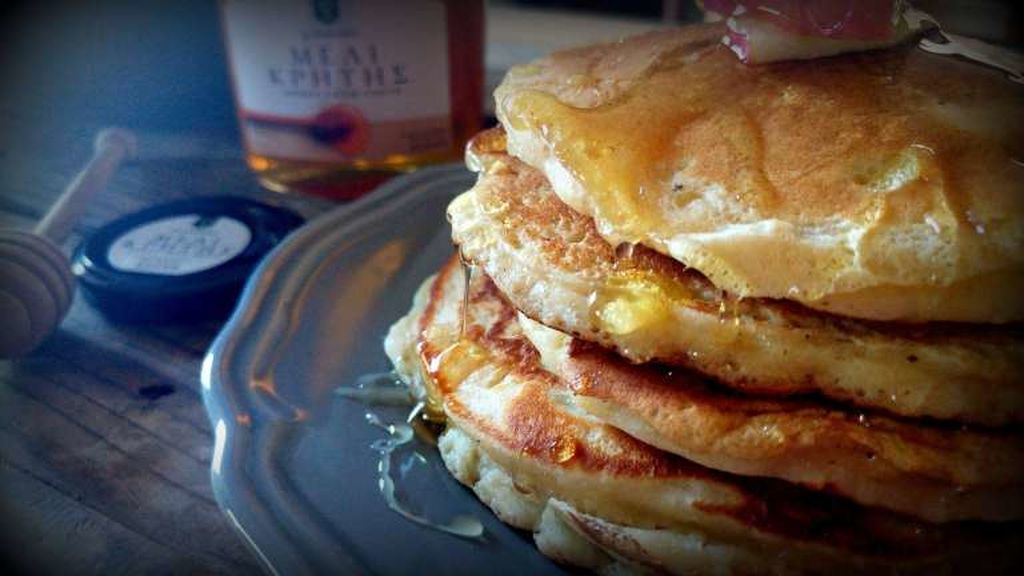 Pancakes μήλου: Ένα υπέροχο και λαχταριστό πρωινό για την πρώτη μέρα στο σχολείο