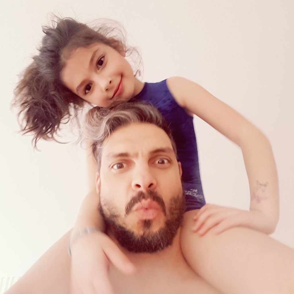Αυτή είναι η υπέροχη οικογένεια του Άγγελου Χαριστέα - Δείτε φώτο από τη ζωή τους στο Αμστερντάμ