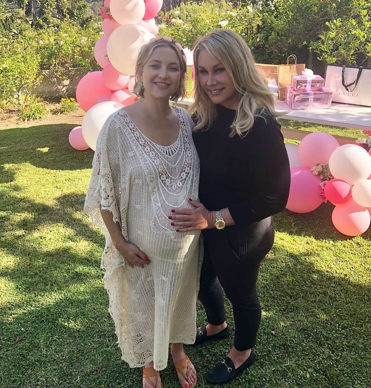 Kate Hudson: Το υπέρλαμπρο ροζ baby shower πάρτι λίγο πριν την άφιξη της κόρης τους (pics)
