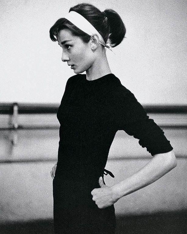Κι όμως!Η παγκοσμίως φημισμένη Audrey Hepburn παρά το μόνιμο χαμόγελο της είχε αποβάλλει τρεις φορές