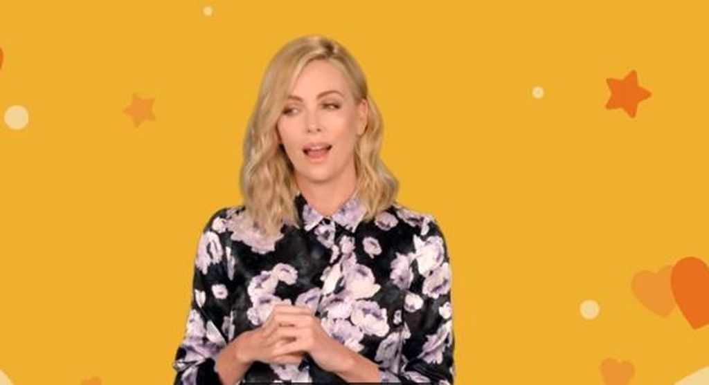 Charlize Theron: Αποκάλυψε ότι το χειρότερο που έχει συμβεί στο σπίτι της είναι οι ιώσεις σε χέρια, πόδια, στόμα καθώς και τα κόκκινα μάτια.
