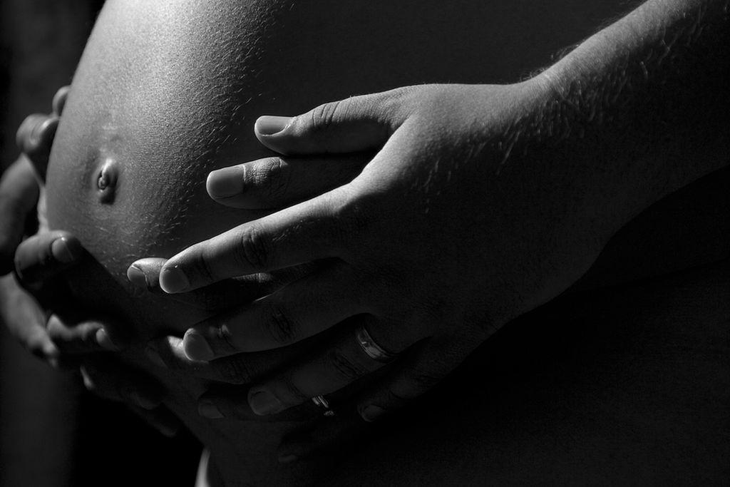 Όσα θέλετε να γνωρίζετε για το AIDS και την εγκυμοσύνη