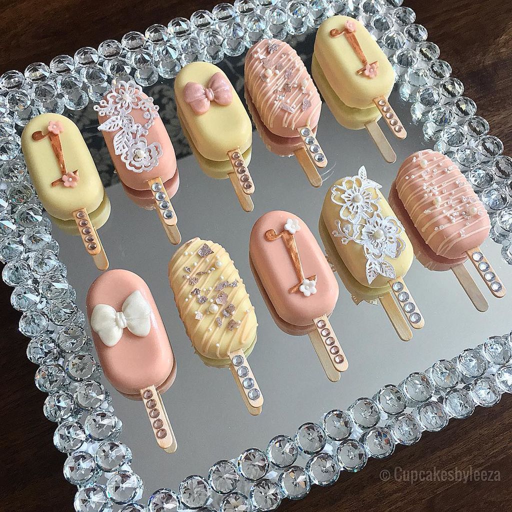 Η καλύτερη συνταγή για θεϊκά cake pops είναι αυτή (pics+vid)