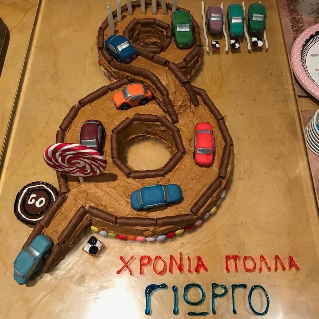 Αλεξία Μπακογιάννη: Ούτε που φαντάζεστε το ταλέντο της στην ζαχαροπλαστική (pics)