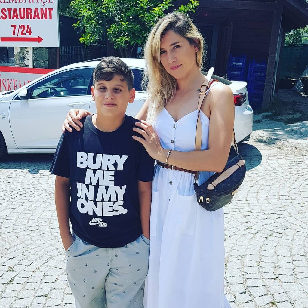Survivor Ελλάδα-Τουρκία: Αυτοί είναι η γιοι της Seda Ocak (pics)