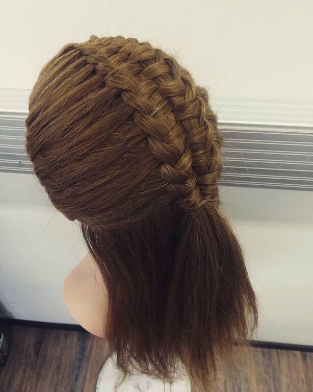 Δείτε πώς θα φτιάξετε κι εσείς τη zipper braid στις κόρες σας (vid+pics)