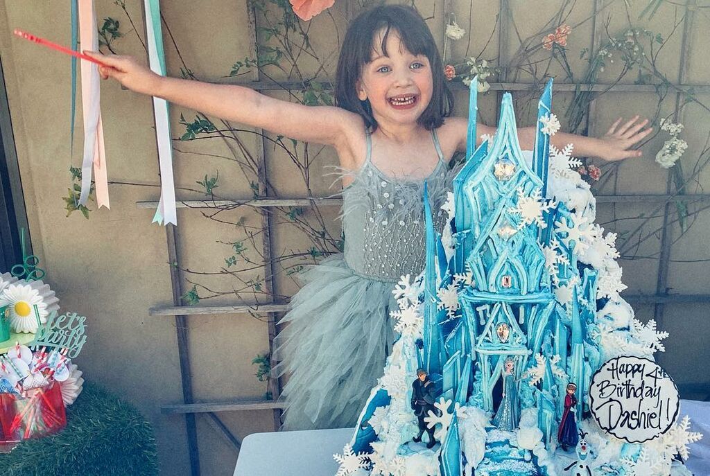 Milla Jovovich: Το πάρτι υπερπαραγωγή της κόρης της