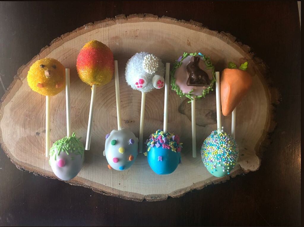 Πασχαλινά cake pops: Τα παιδιά θα λατρέψουν αυτά πολύχρωμα, γλυκά αυγά! (pics & vid)