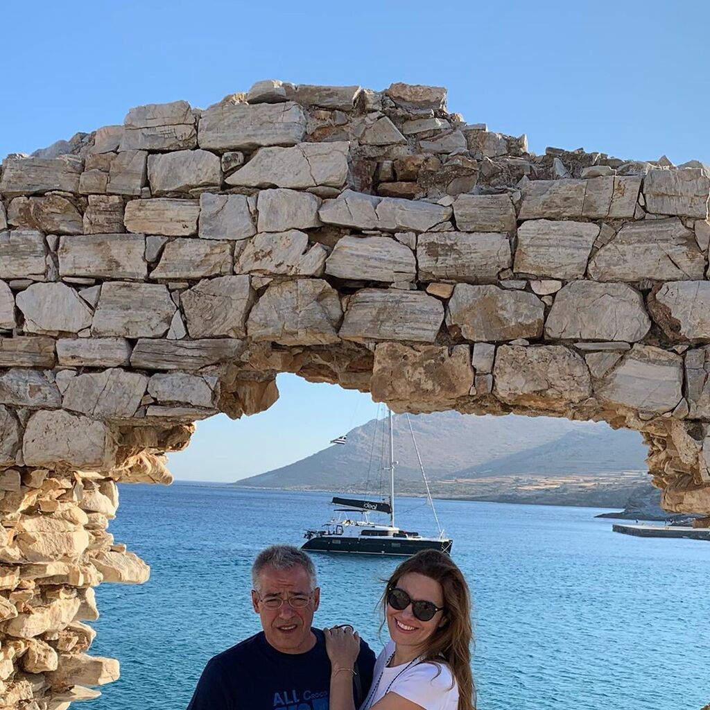 Και ευχήθηκε καλό Σεπτέμβρη με αυτή την υπέροχη φωτογραφία που τη δείχνει στο πλευρό του Νίκου Μάνεση: «Καλό μήνα!
#summer2019 #sikinos».