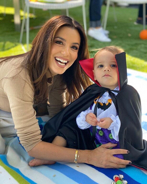 H διάσημη ηθοποιός είναι η Eva Longoria